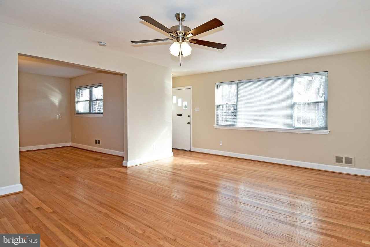 5601 26th St N - Photo 3 of 26