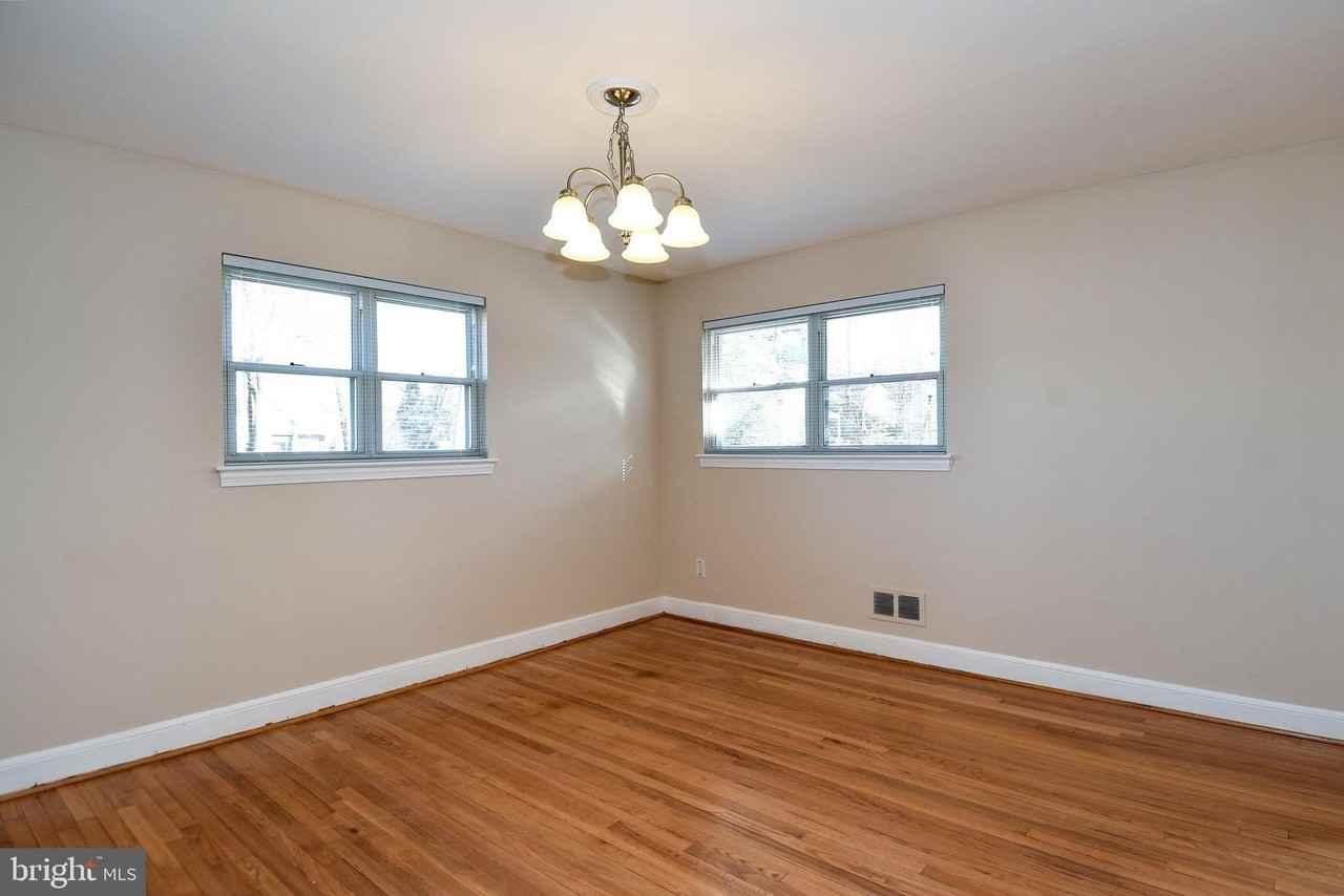 5601 26th St N - Photo 7 of 26