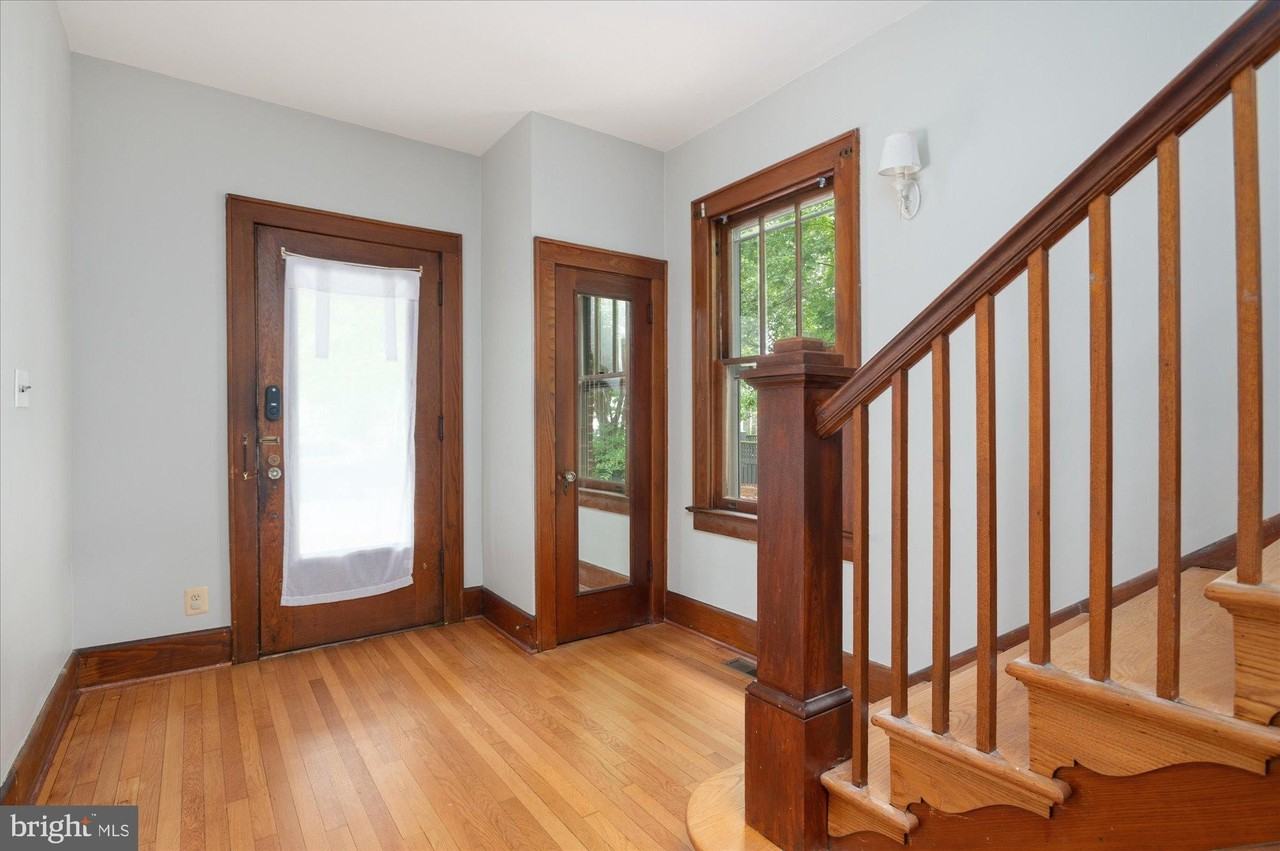 1431 N Fillmore St - Photo 6 of 42