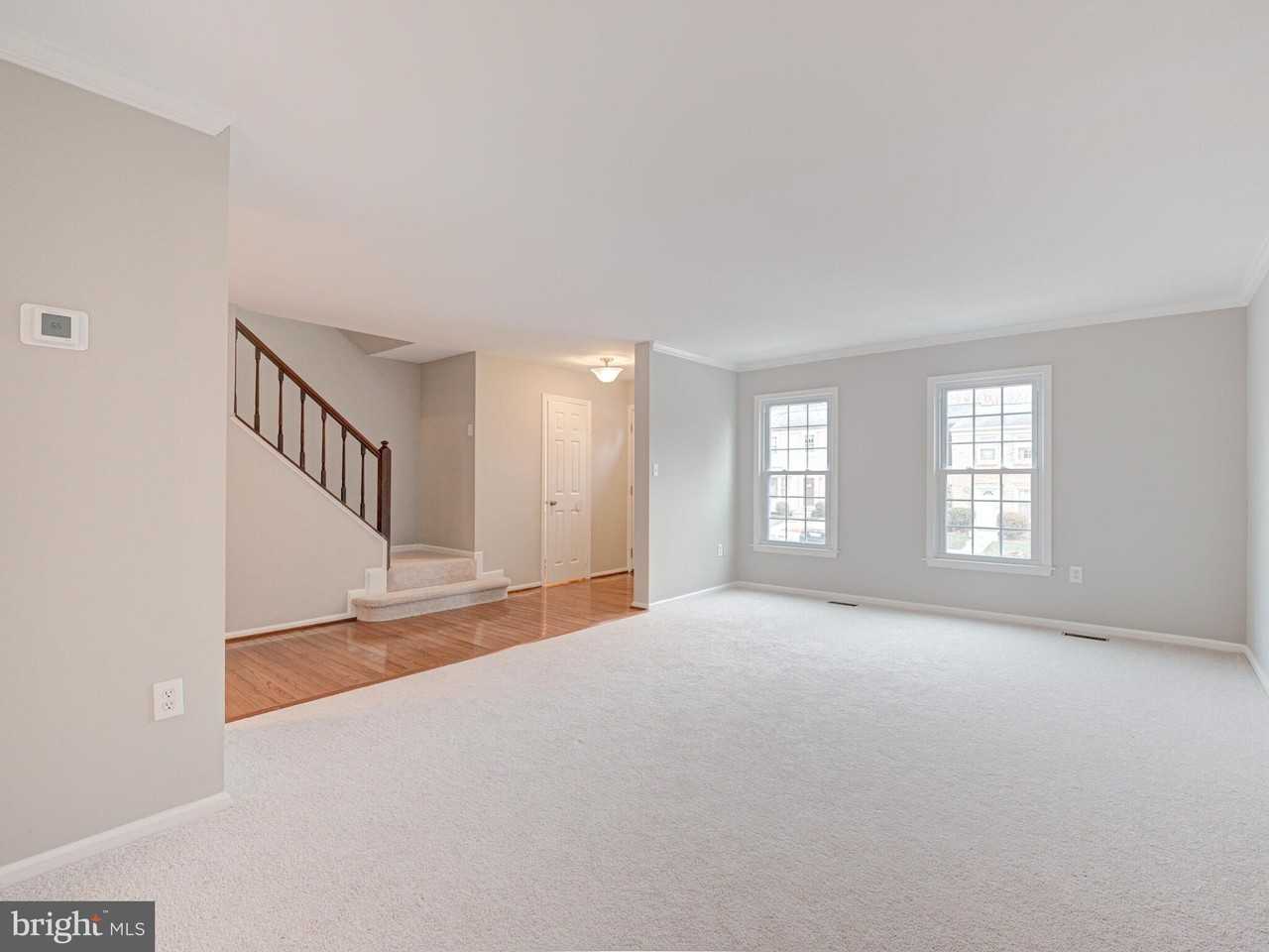 10332 Mockingbird Pond Ct - Photo 7 of 41