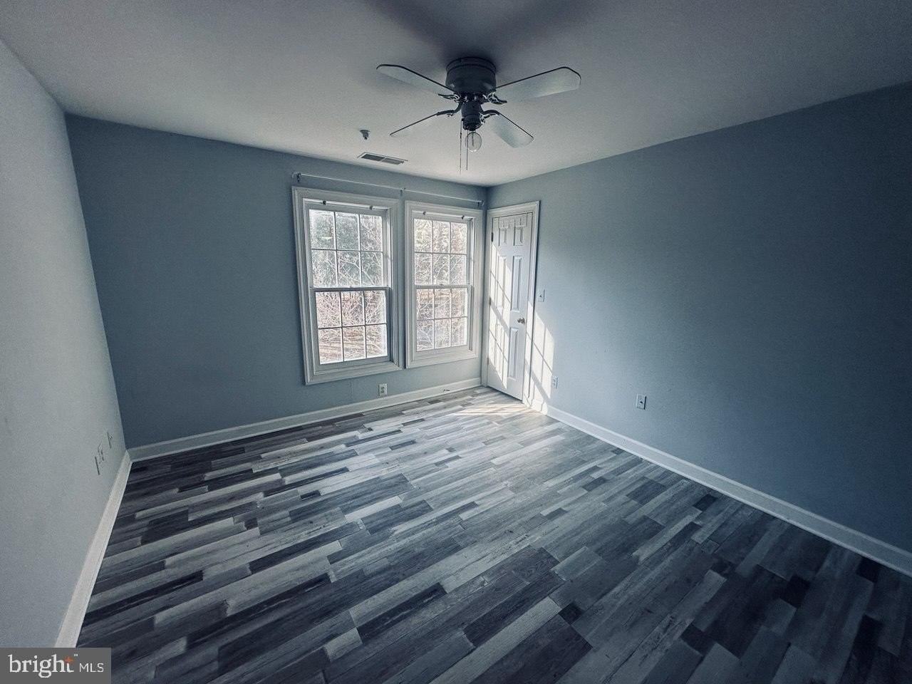 12217 Fairfield House Dr #104A - Photo 5 of 18