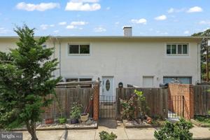 featured image of 609 Jefferson St #18