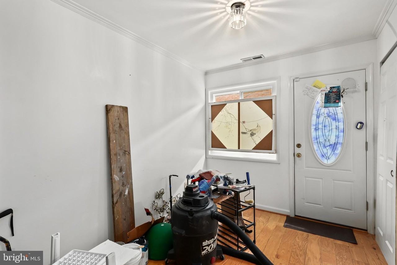 609 Jefferson St #18 - Photo 6 of 24