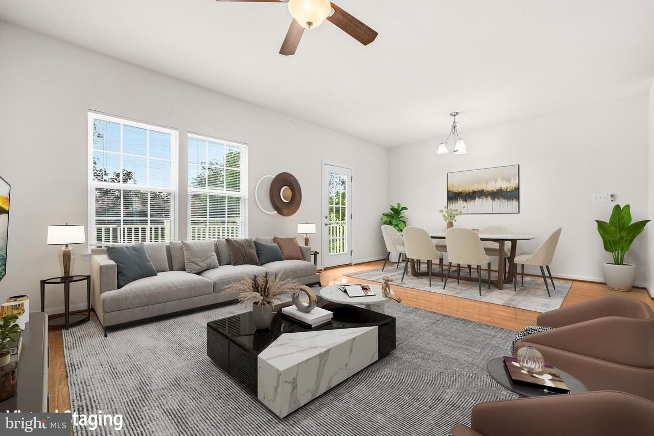 13675 Rockingham Ln - Photo 4 of 50
