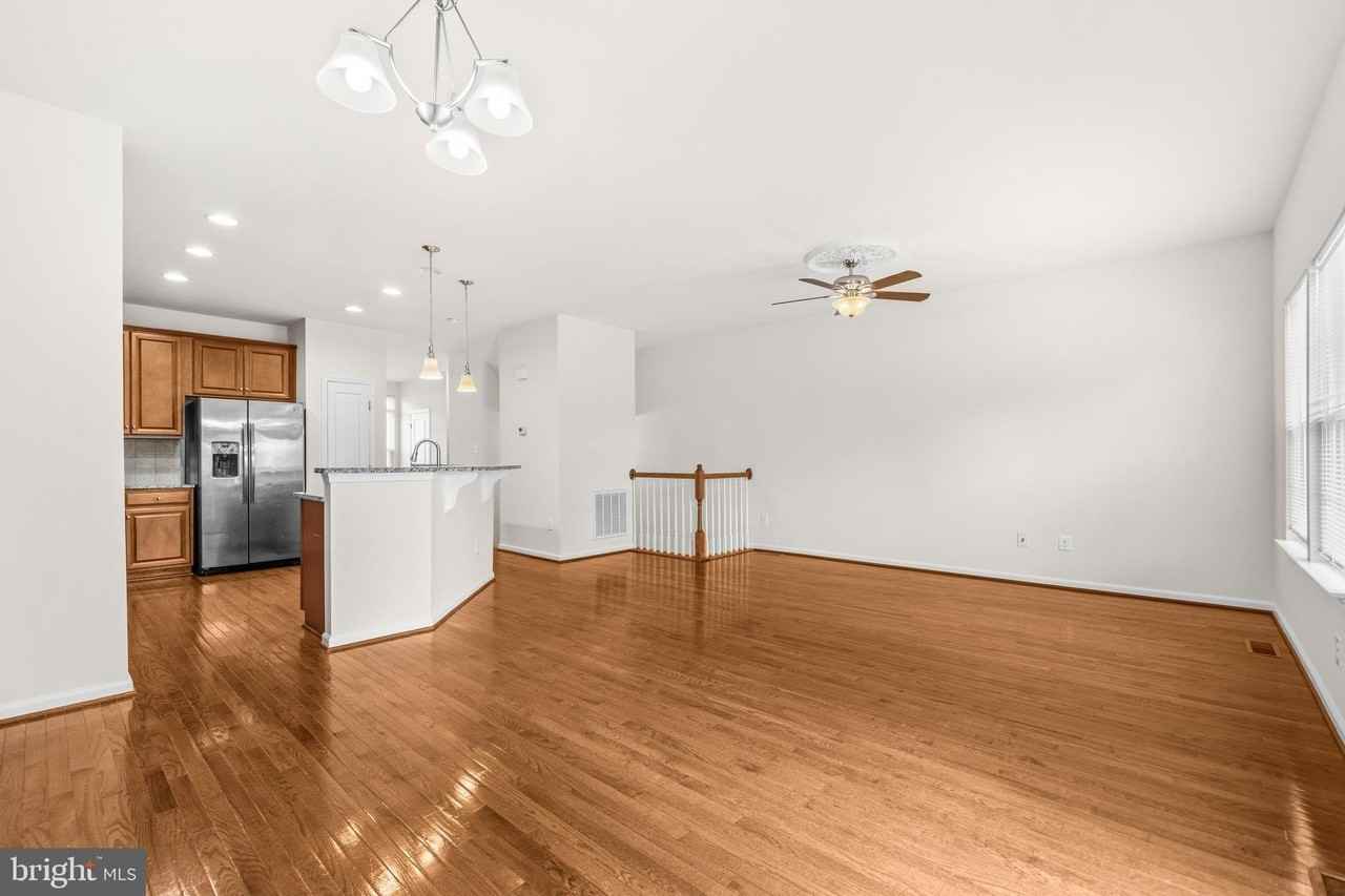 13675 Rockingham Ln - Photo 6 of 50