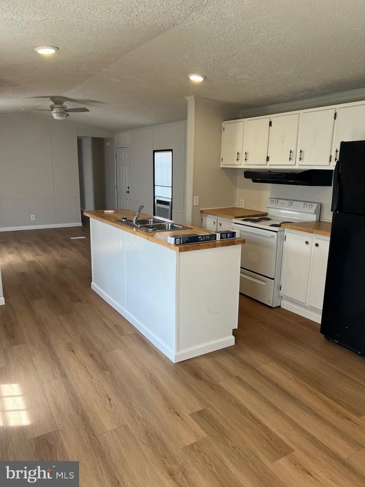 126 Dugan Ct - Photo 5 of 12