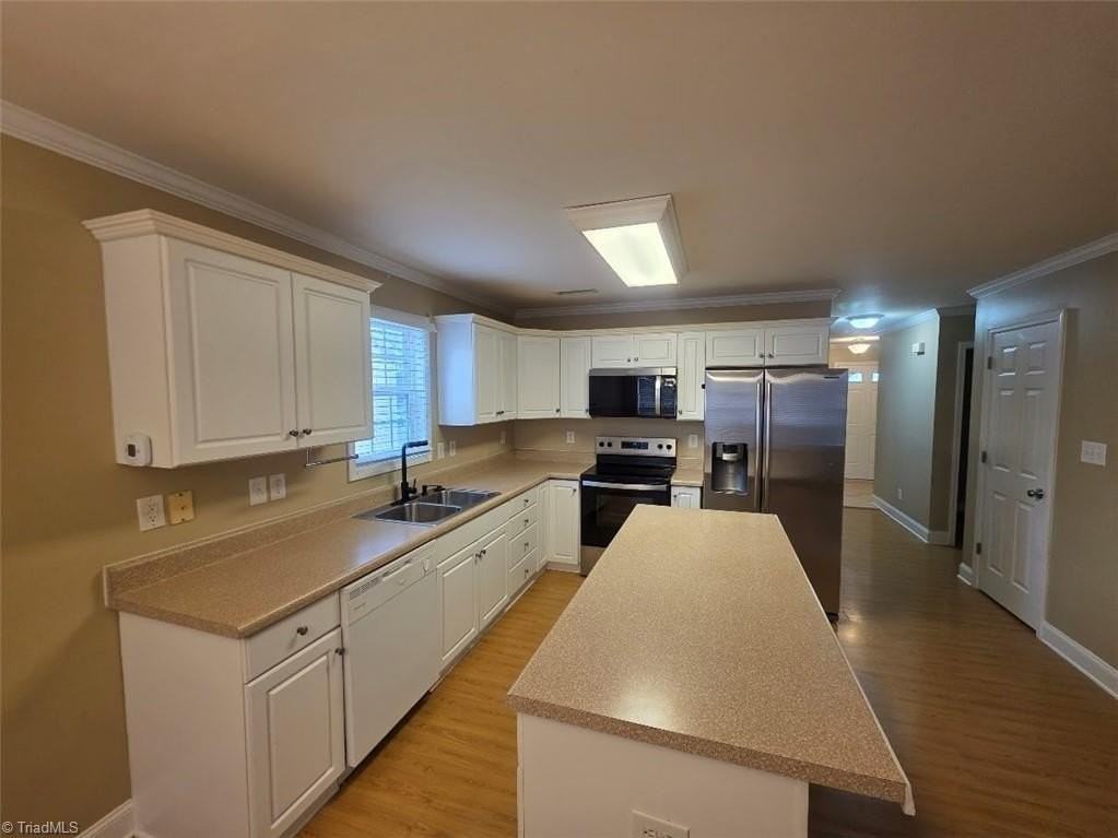 203 Brighton Village Ln - Photo 3 of 16