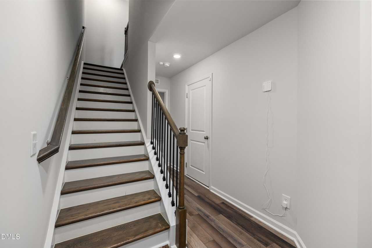 2524 Laurel Valley Way - Photo 6 of 12