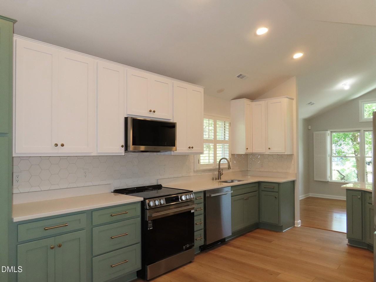 120 Weatherhill Pt - Photo 6 of 25