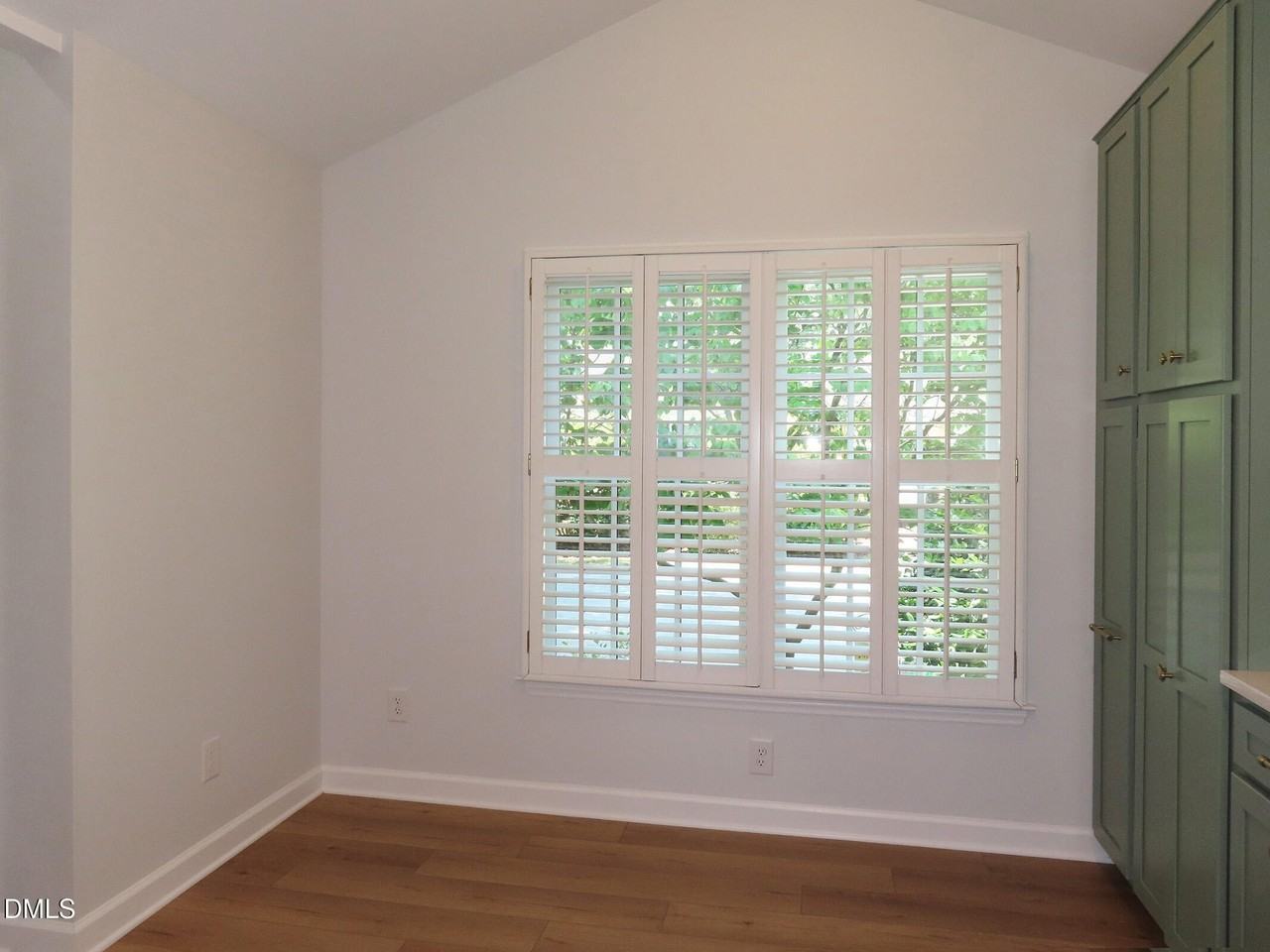 120 Weatherhill Pt - Photo 7 of 25