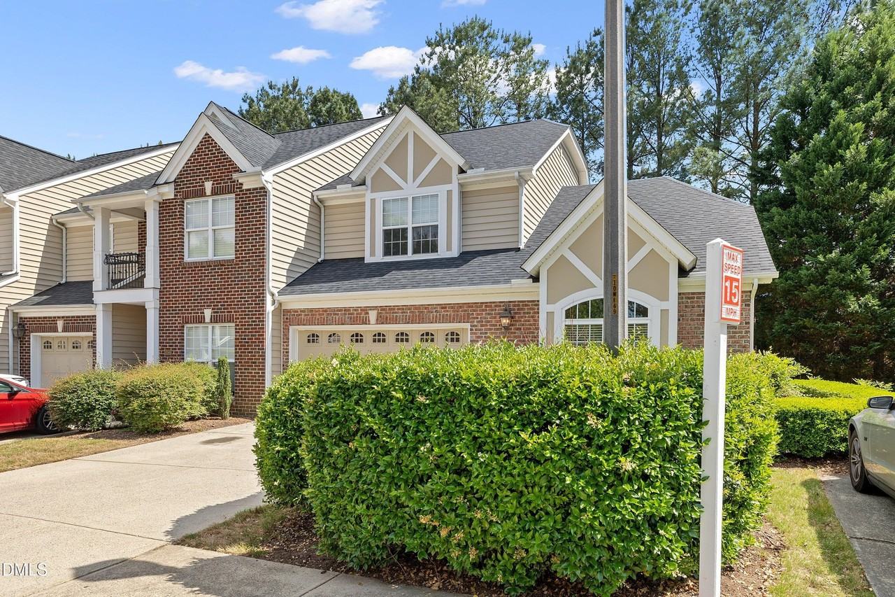 13347 Ashford Park Dr - Photo 4 of 45