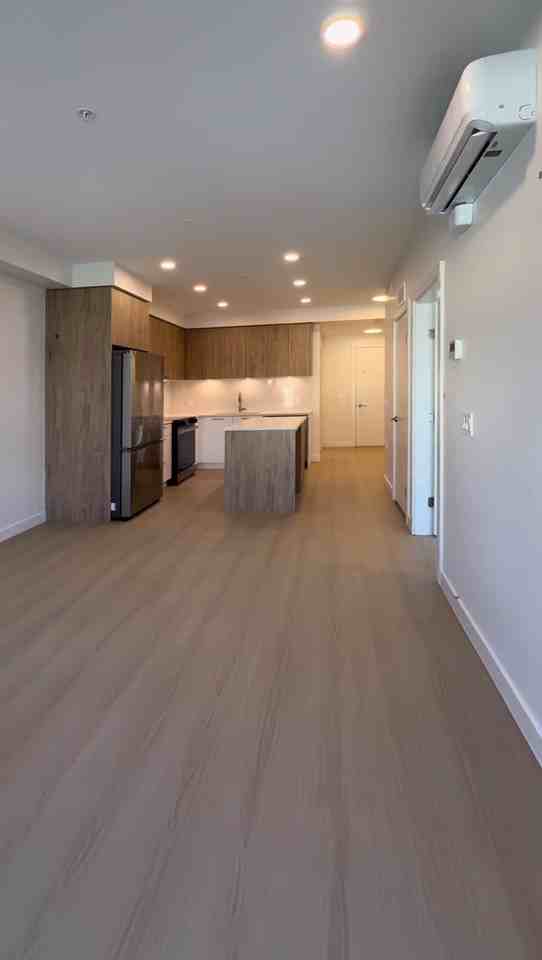 82 First St - Photo 7 of 11
