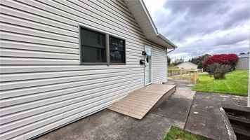 featured image of 205 University St