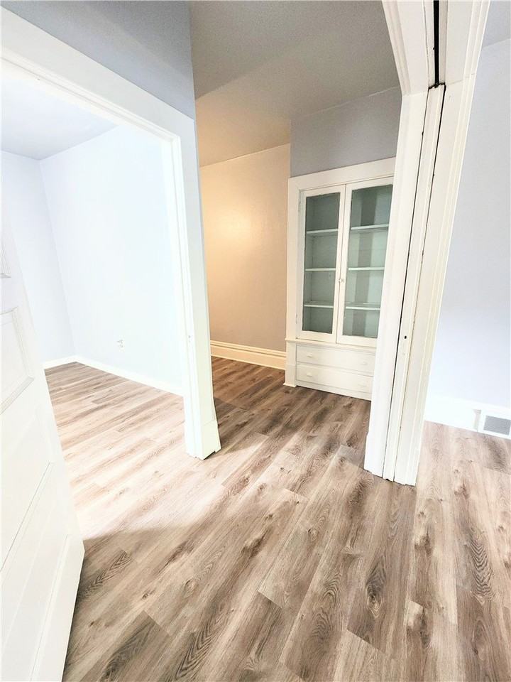 710 Herron Ave - Photo 4 of 11