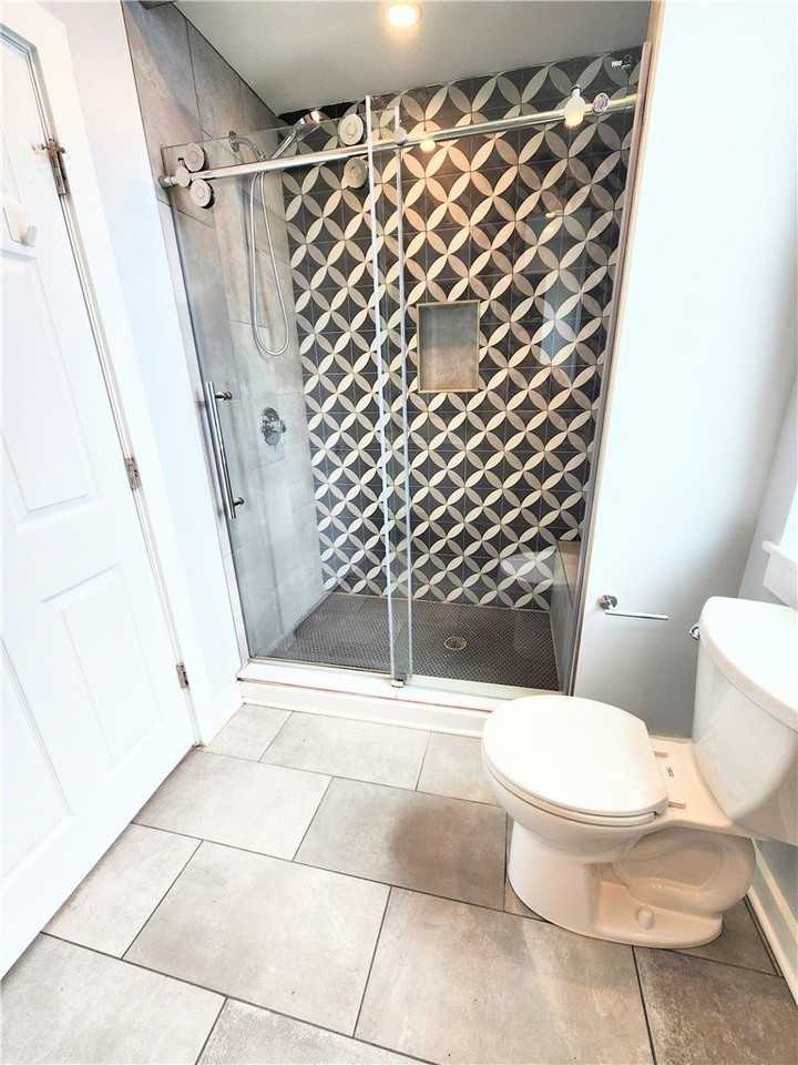6026 Butler St #2ndFL - Photo 5 of 7