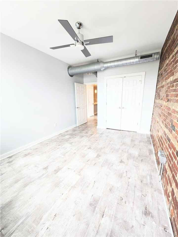 6026 Butler St #2ndFL - Photo 6 of 7