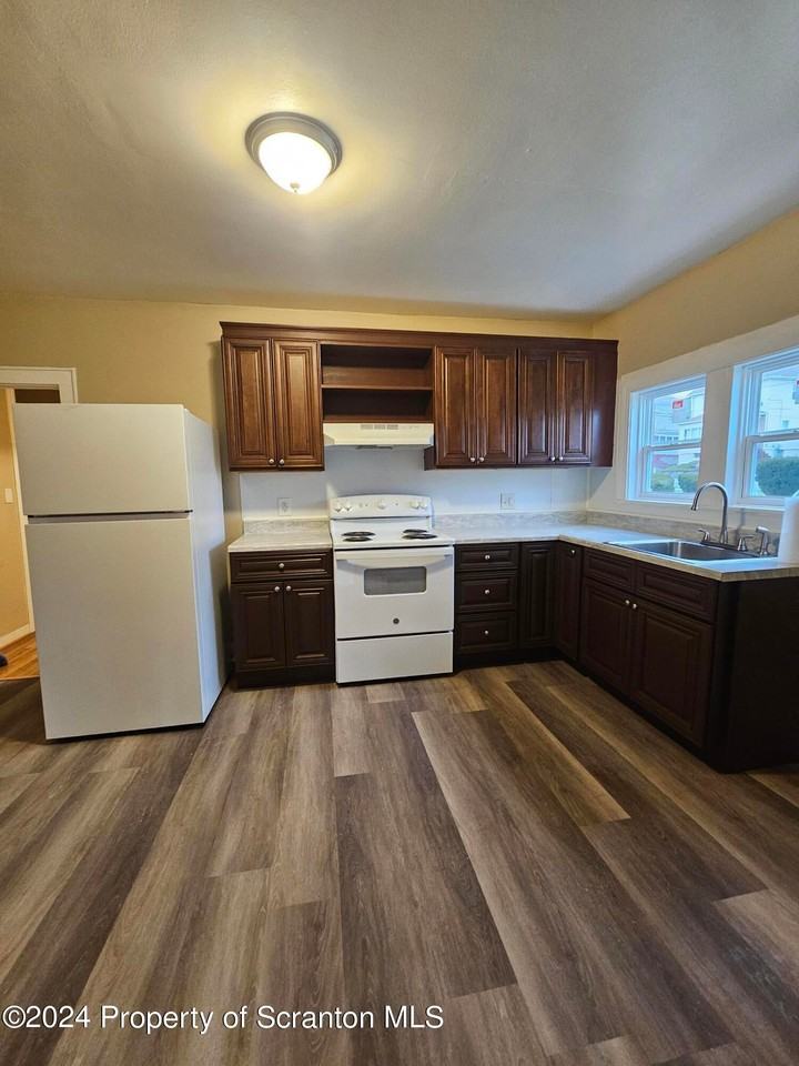 1218 S Main Ave Avenue #1 - Photo 5 of 15