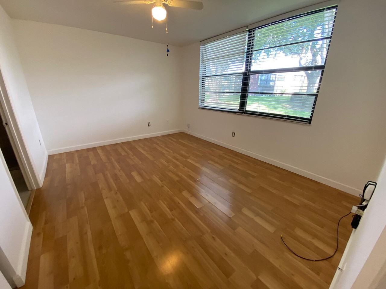 7310 Nw 18th St - Photo 4 of 50
