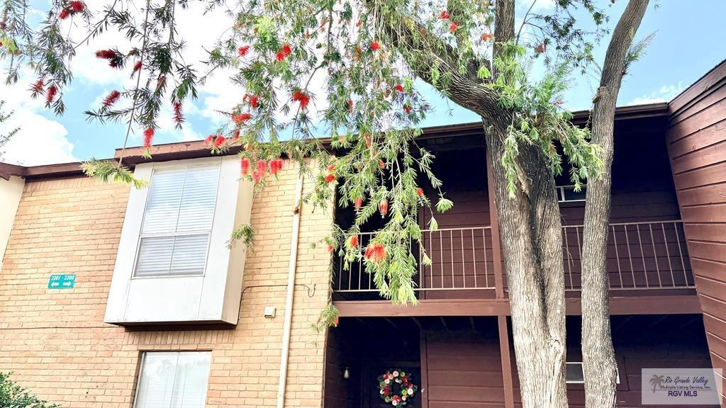 4601 Carmen Ave