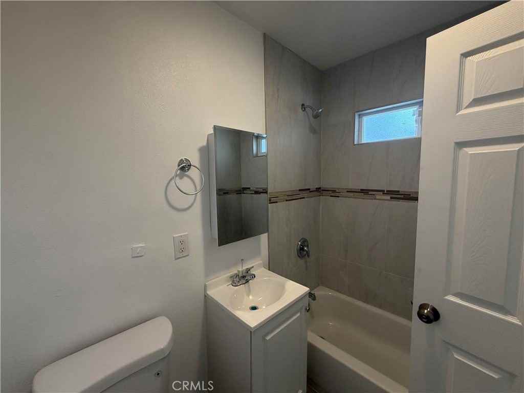 714 Atlantic Ave - Photo 5 of 6
