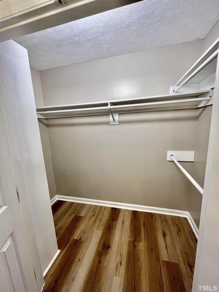565 Old Graham Rd - Photo 7 of 25