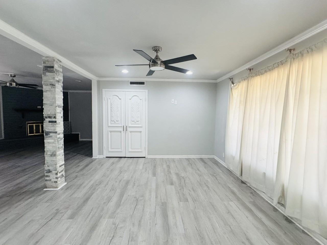 2018 Douglas Dr - Photo 3 of 19