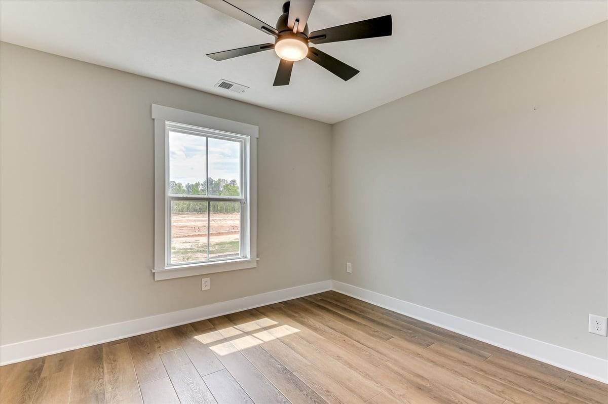 419 Barrow Ln - Photo 3 of 50
