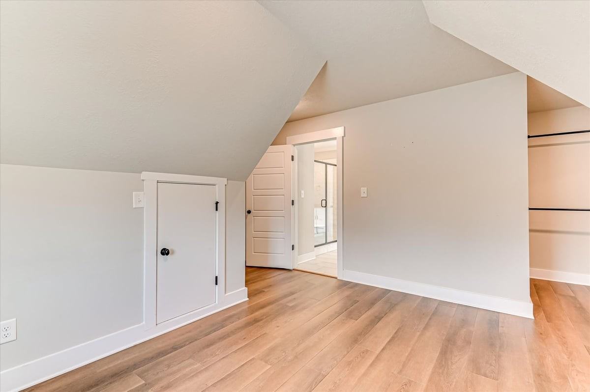 419 Barrow Ln - Photo 5 of 50