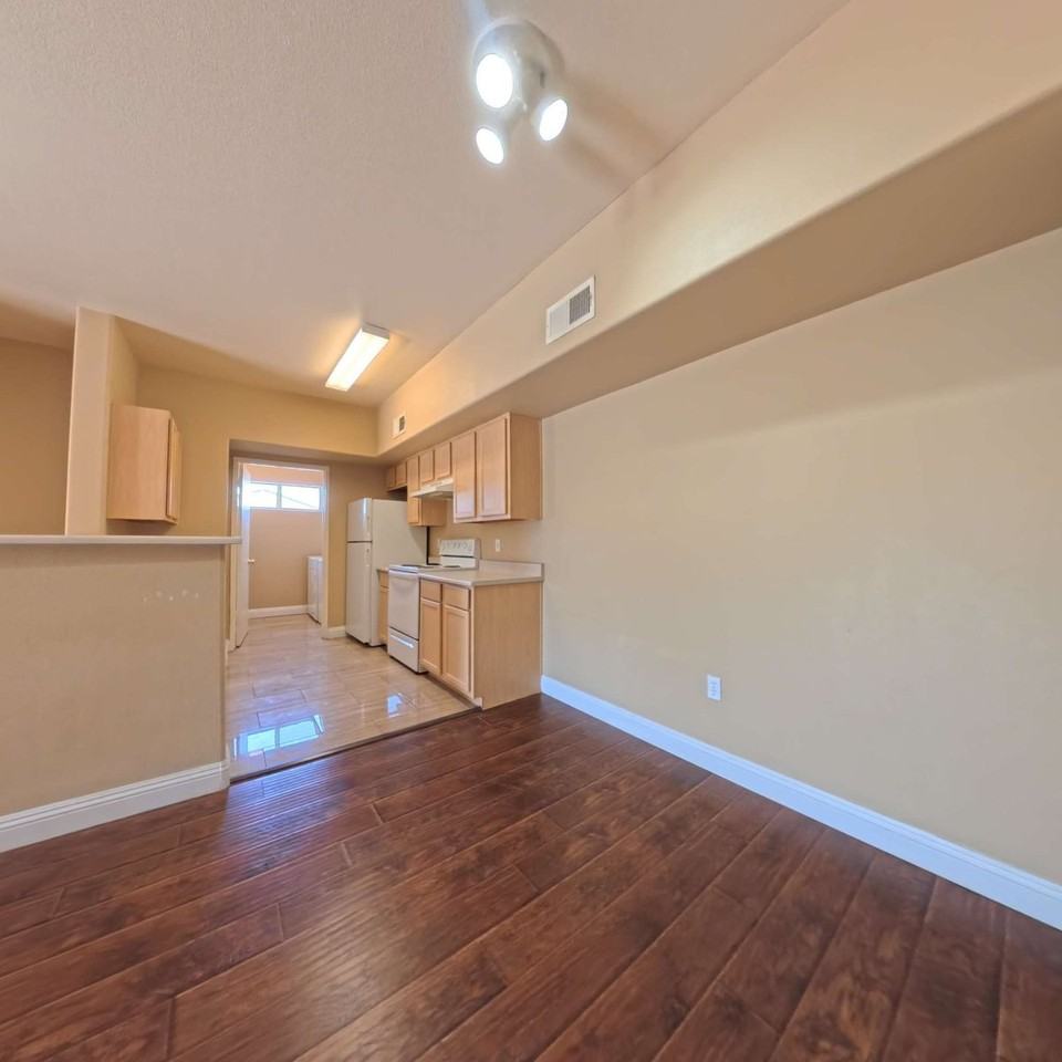 2615 W Gary Ave #2026 - Photo 2 of 30