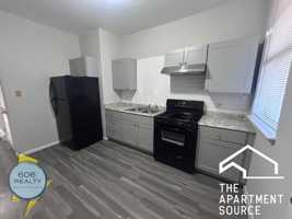 featured image of 368 E 59th St #1