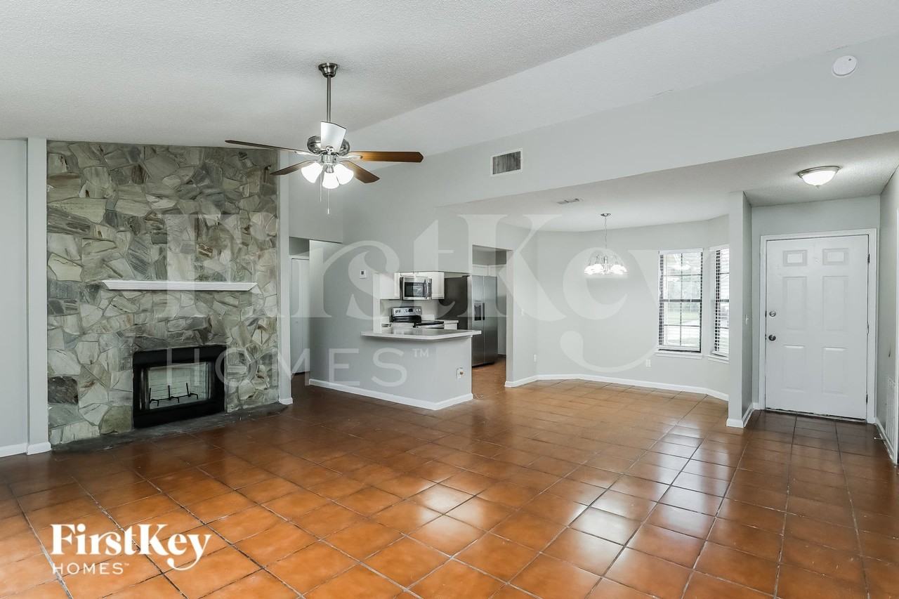 108 Prindle Dr E - Photo 2 of 15