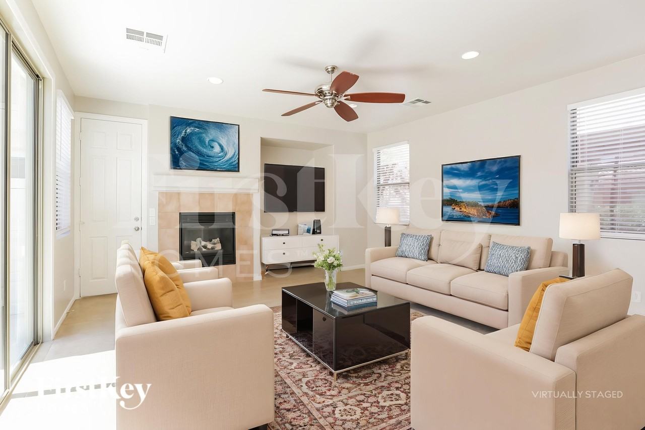 10497 Foggy Glen Ave - Photo 4 of 18