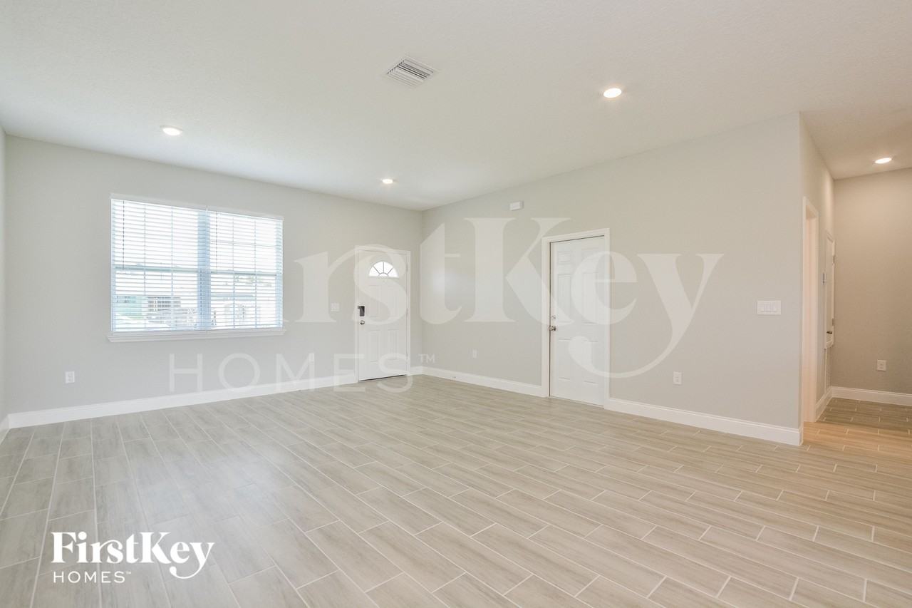 308 Camellia Ct - Photo 3 of 16