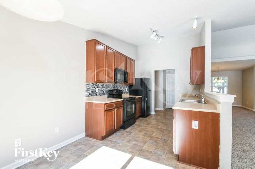 13826 Zion Ct - Photo 6 of 15