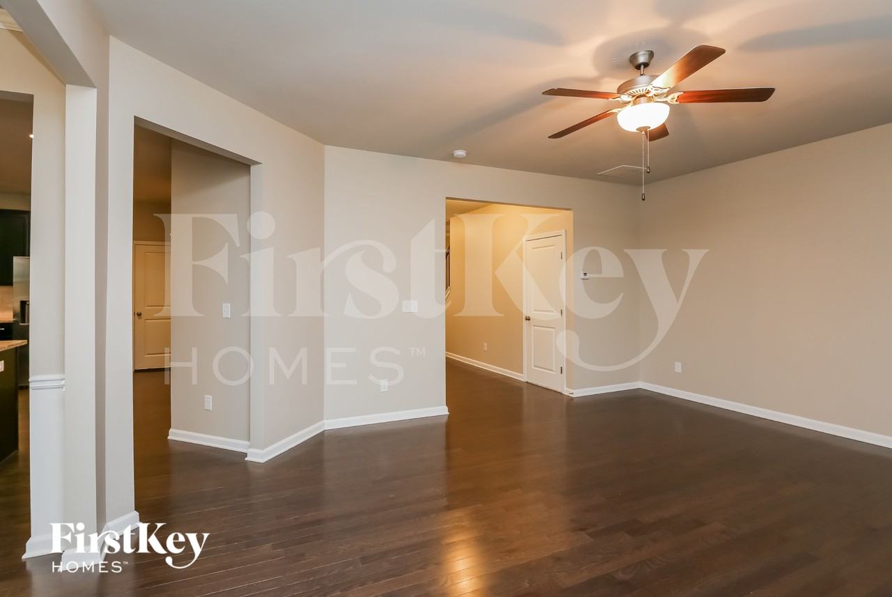 2119 Charcoal Ives Rd - Photo 3 of 15
