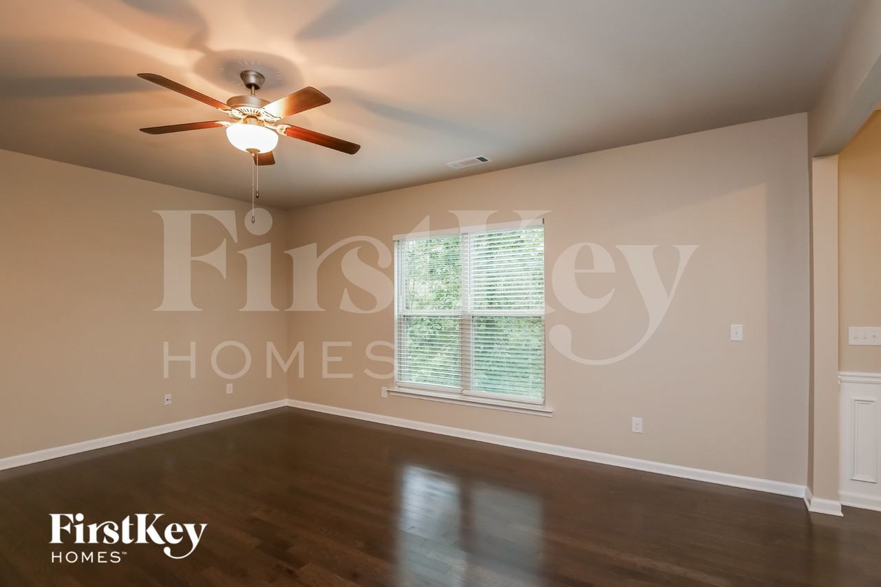 2119 Charcoal Ives Rd - Photo 5 of 15