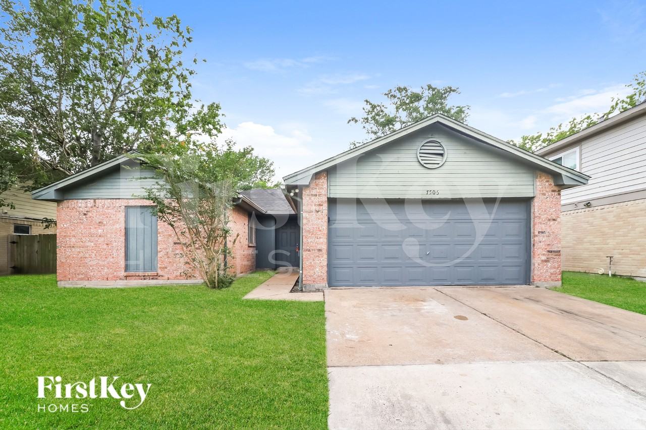 7506 Tetela Dr