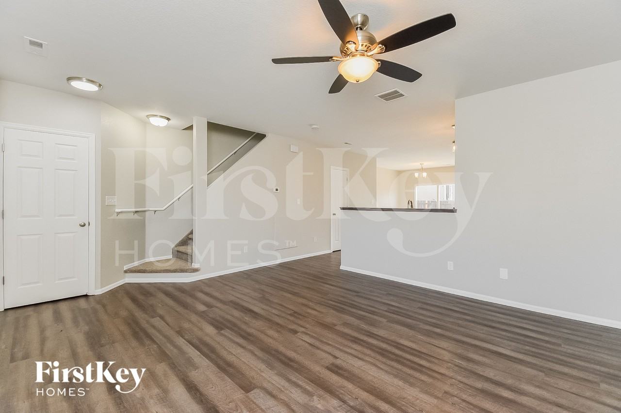 6291 Scottsbluff Dr - Photo 3 of 15