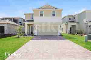 featured image of 5086 Royal Point Ave