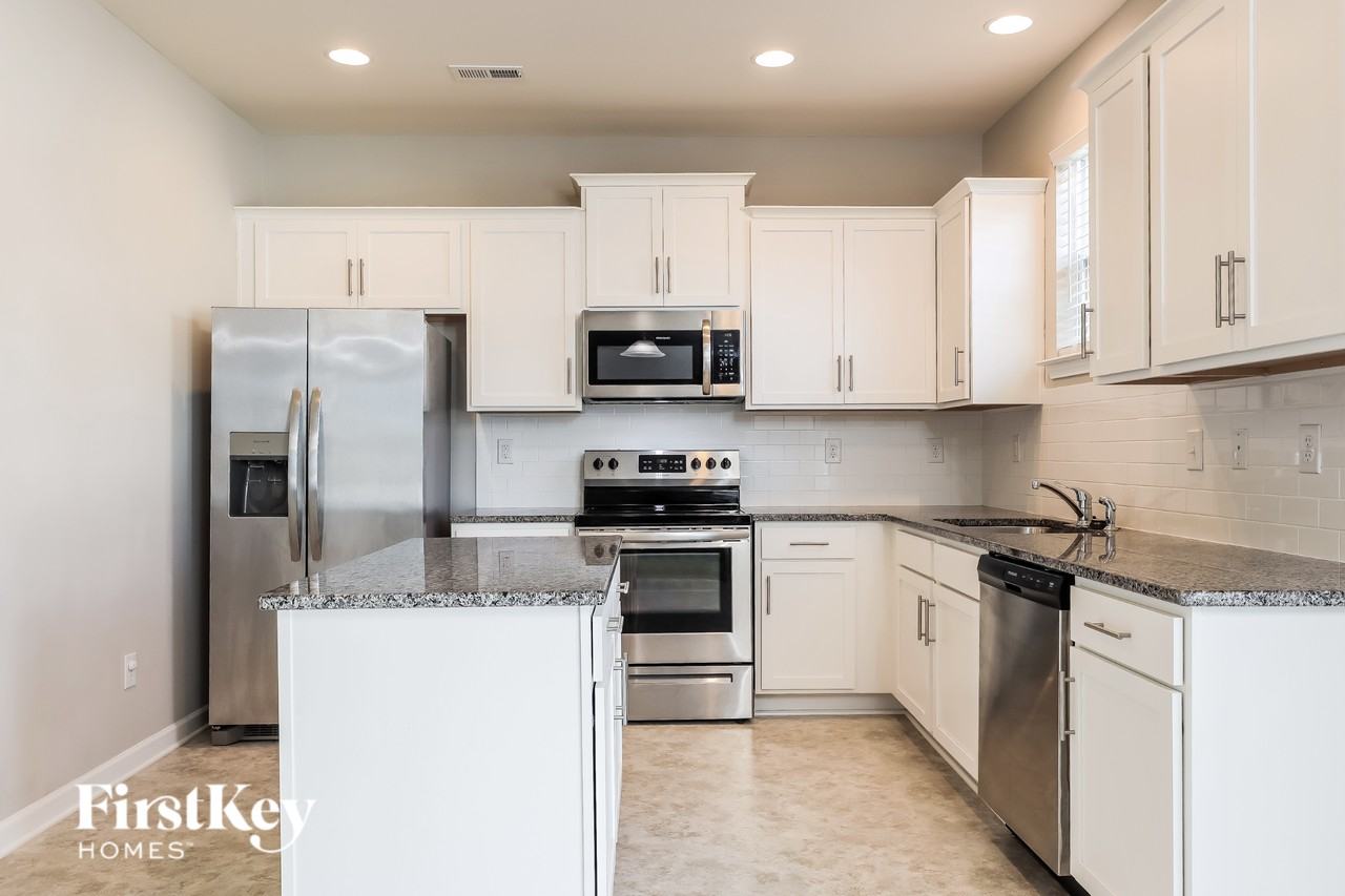 109 Longleaf Dr - Photo 6 of 15