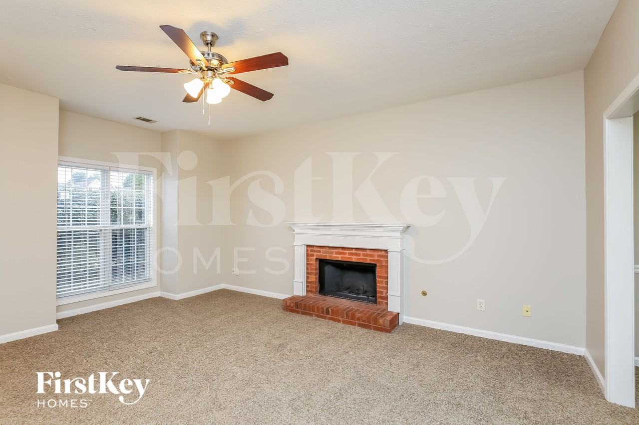 6217 Turnberry Ln - Photo 7 of 18
