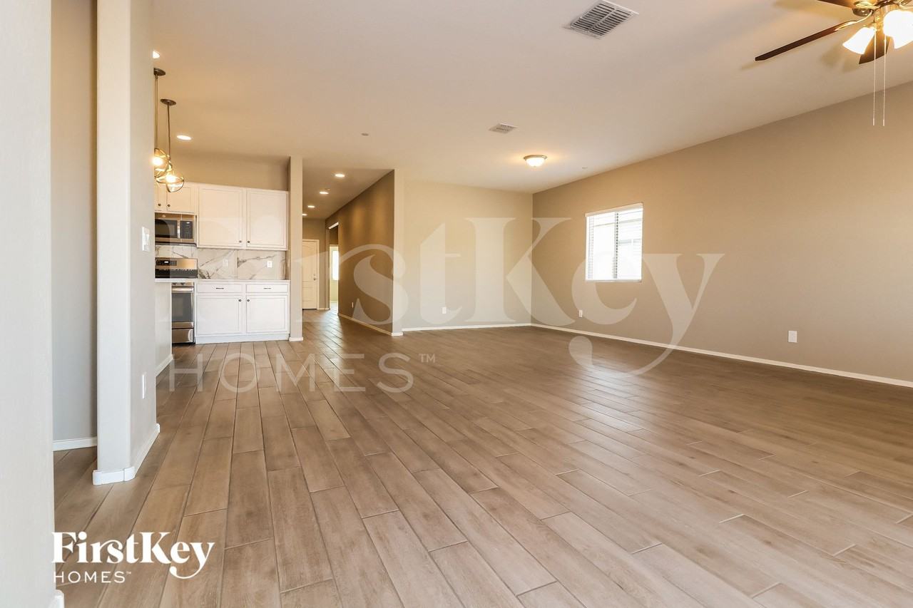 21380 W Monte Vista Rd - Photo 5 of 15