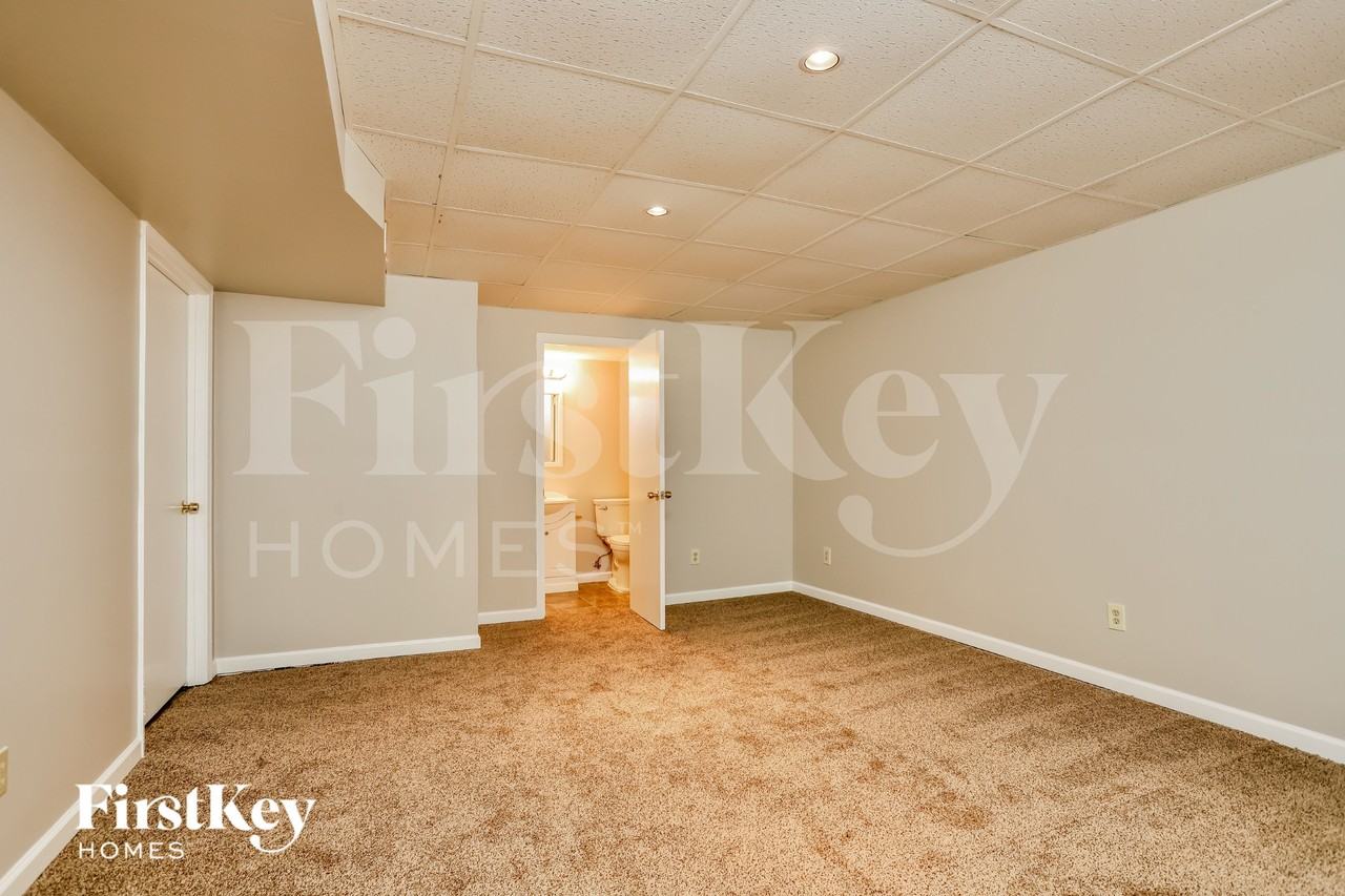 515 Misty Moss Ln - Photo 7 of 16