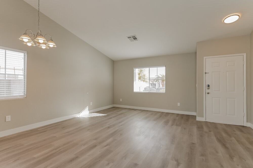 1212 Autumn Ridge Cir - Photo 3 of 16