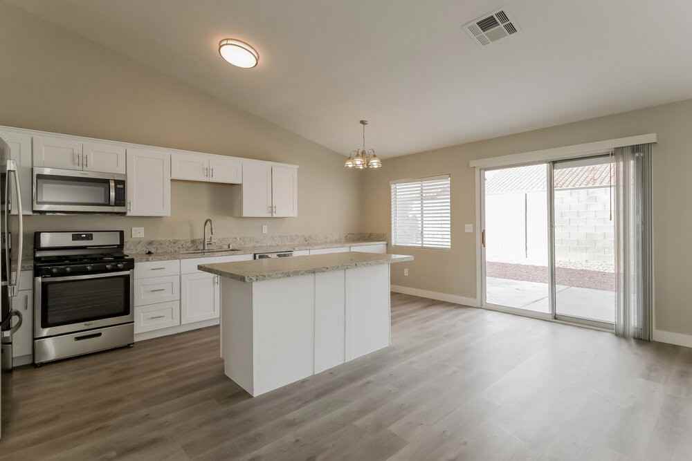 1212 Autumn Ridge Cir - Photo 7 of 16