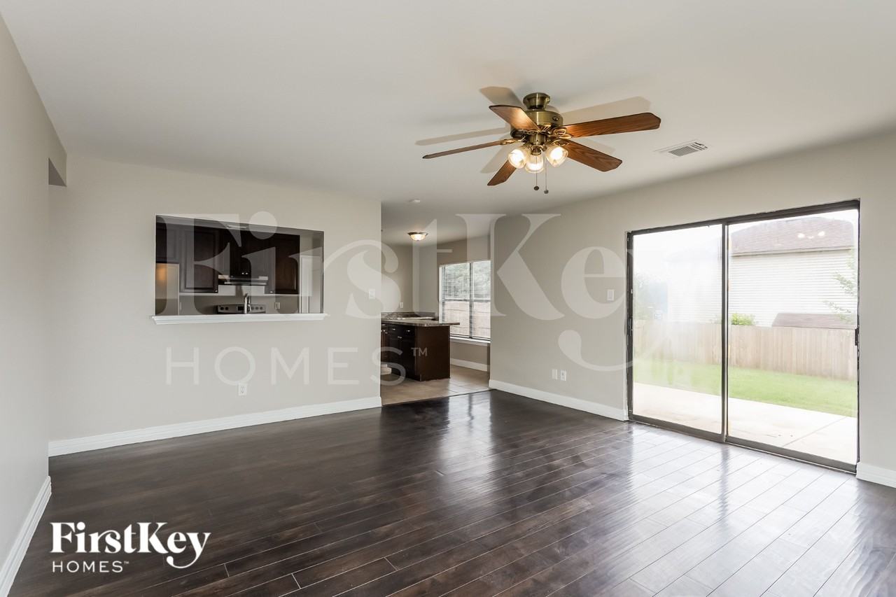 4623 Everstone Crk - Photo 6 of 19