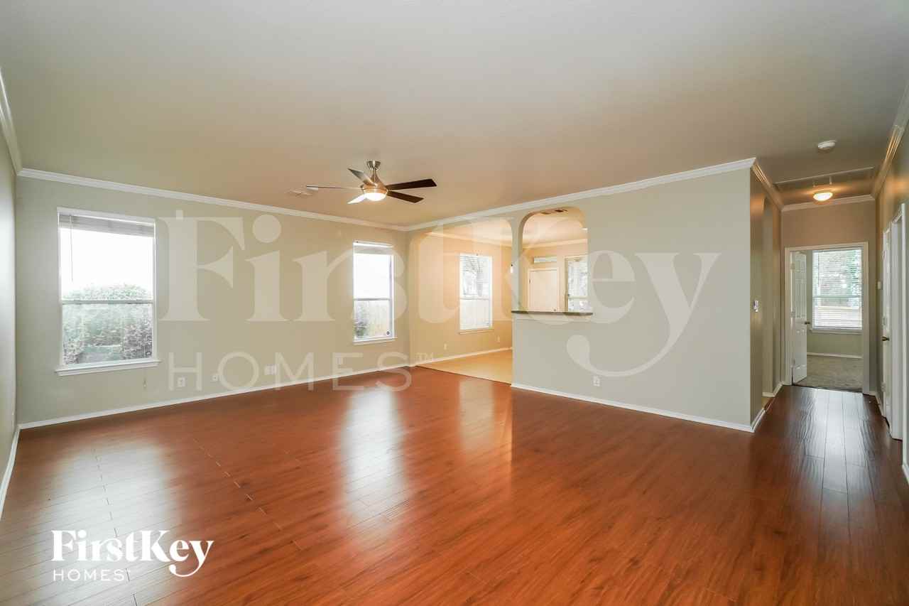 5518 Arcadia Park - Photo 4 of 16