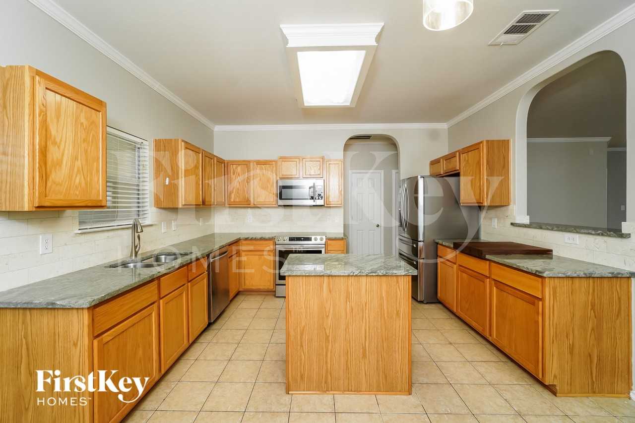 5518 Arcadia Park - Photo 6 of 16
