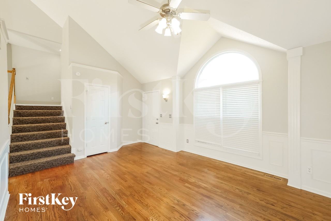 17235 W 156th Ter - Photo 3 of 16