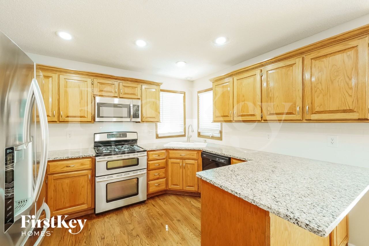 17235 W 156th Ter - Photo 5 of 16